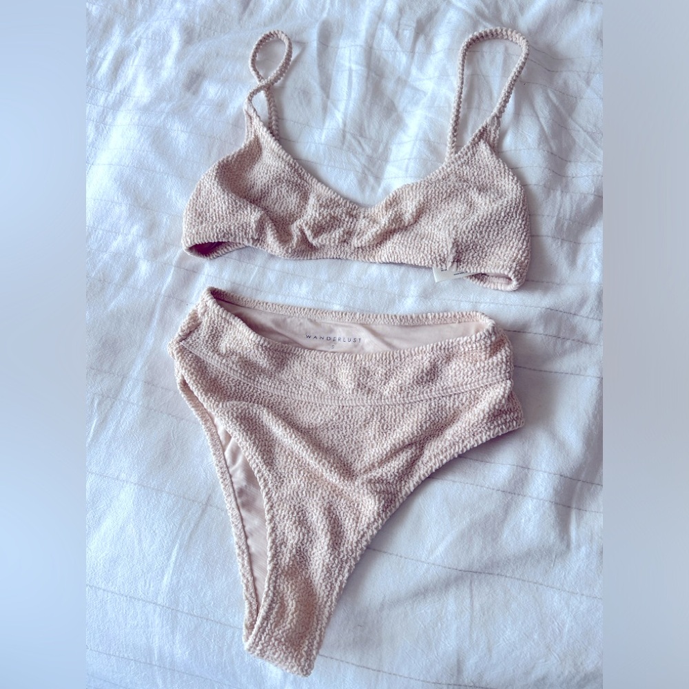 Wanderlust Bikini. Bottoms-S. Top-M.
